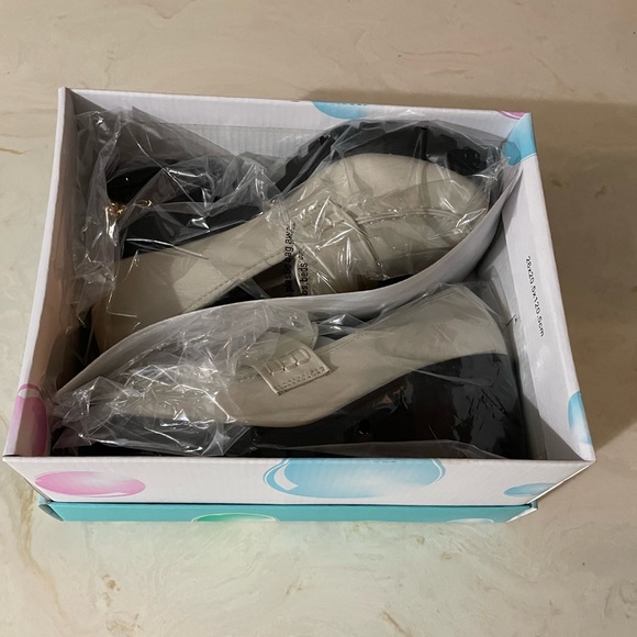 NWB Chunky Bone Heeled Penny Loafers - Picture 4 of 10